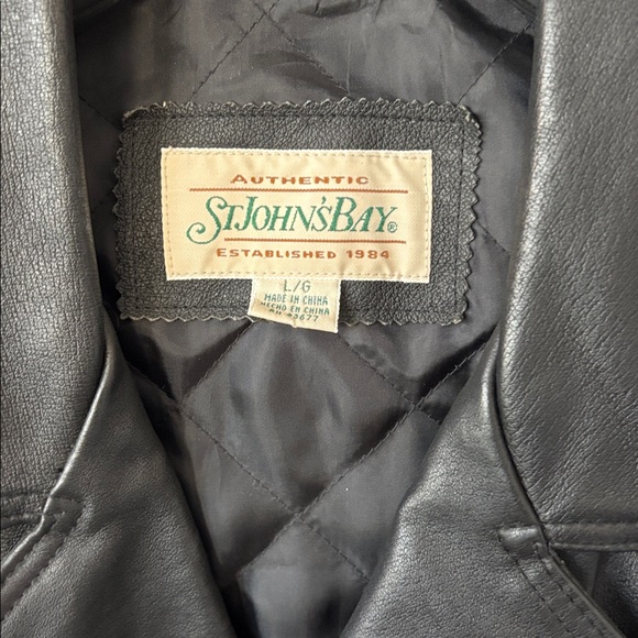 Vintage St John’s Bay Men’s Classic Black Leather Motorcycle Biker Jacket size L - Picture 6 of 9